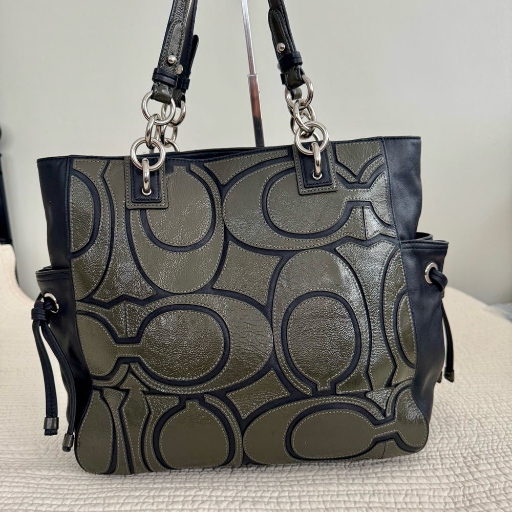 SOLD Coach Colette Signature Overlay Leather Tote – Olive & Black (16449) - Picture 5 of 17